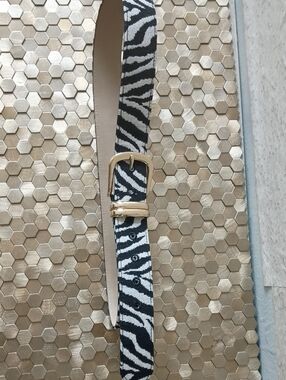 Gold Buckle Zebra Print Women's Belt - Black & White